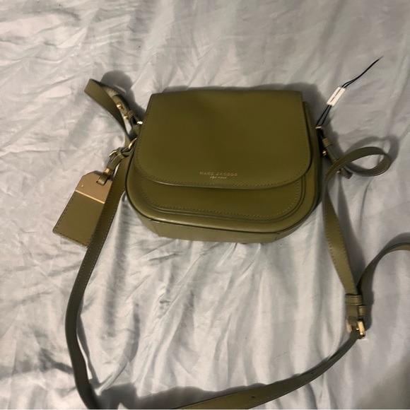 Olive Marc Jacobs bag 👜 - Picture 3 of 5